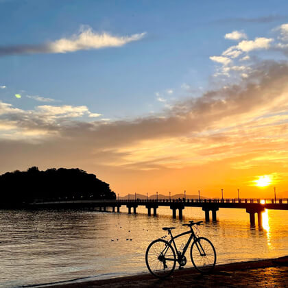 愛知県蒲郡市 / 八百富神社参道と夕焼け